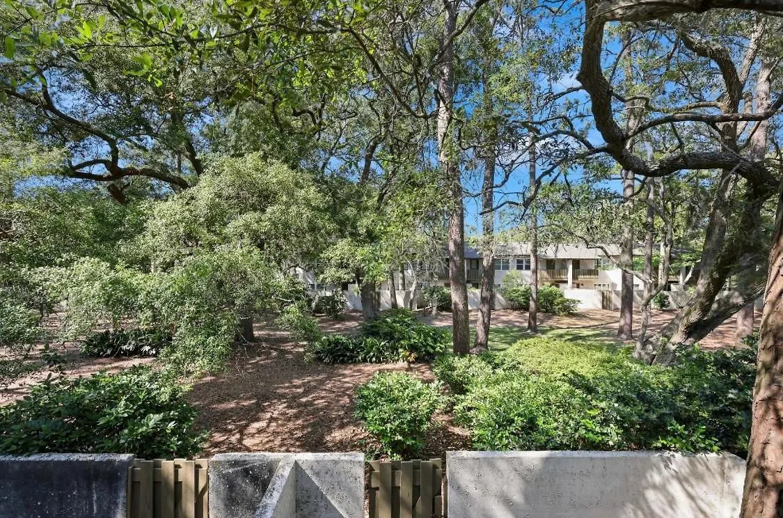 #81 Beautiful Large 2 Assigned Parking Pool Pet Friendly Near All Hilton Head Island
