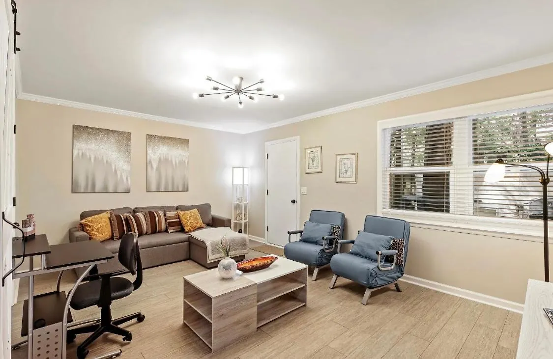 Apartment #81 Beautiful Large 2 Assigned Parking Pool Pet Friendly Near All Hilton Head Island