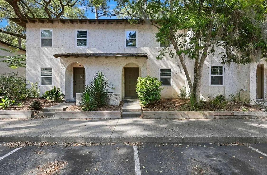 #81 Beautiful Large 2 Assigned Parking Pool Pet Friendly Near All Hilton Head Island